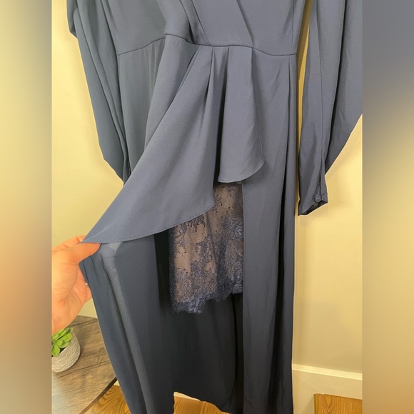BCBGMAXAZRIA- Dark Navy Kiko Georgette Draped Sleeve Gown- Size 8 EUC - Picture 9 of 12